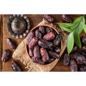 تحلیل رقبای اصلی در بازار صادراتی خرمای ایران