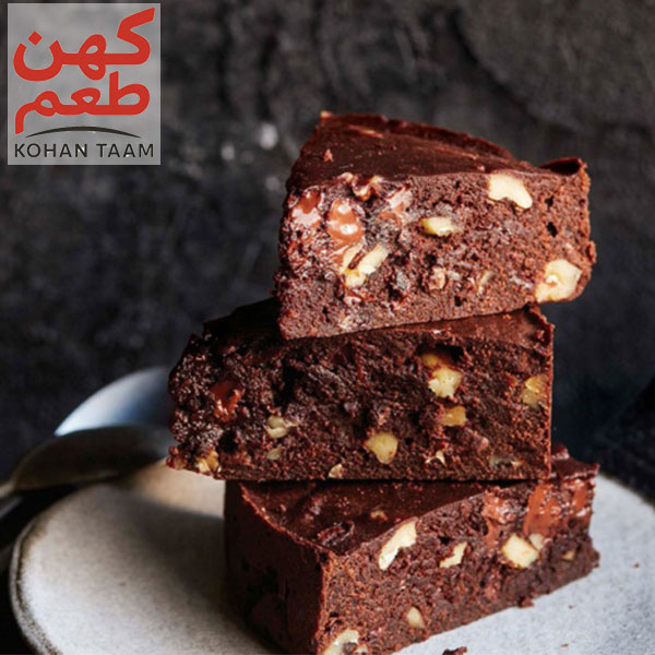 کیک خرما و گردو