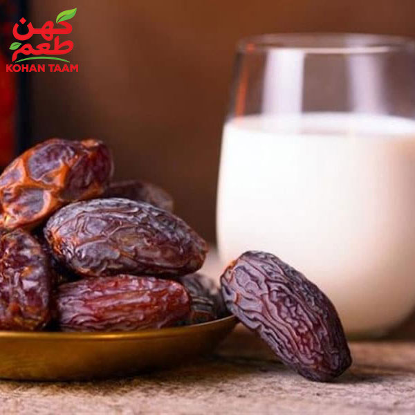 نوشیدنی انرژی زا با خرما و شیر